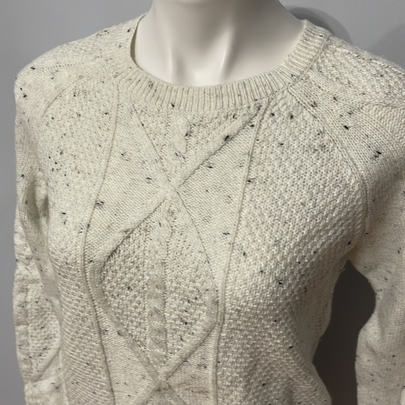 Talbots Sweater - Picture 2 of 7